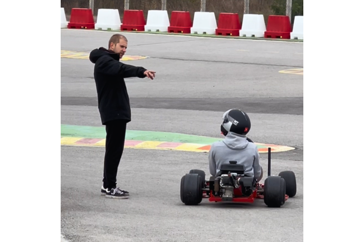 drift karting teacher explaining how to drift